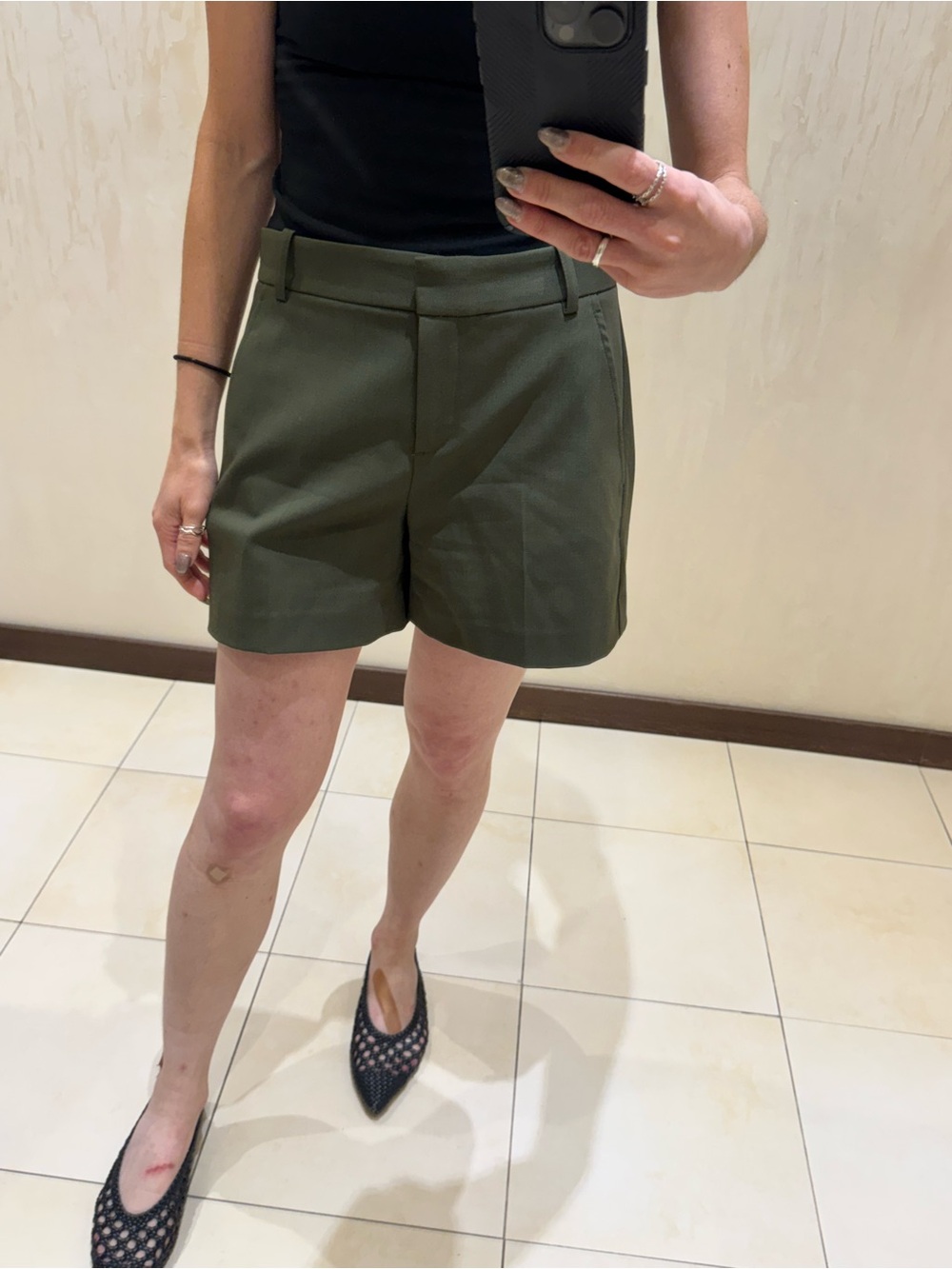 THEORY! NEVER WORN Tailored High-Rise Olive Green Women's Shorts